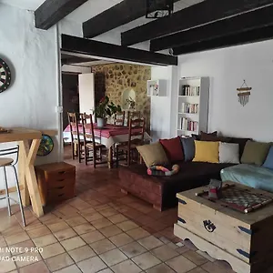  Hébergement de vacances Belle Maison Provencale
